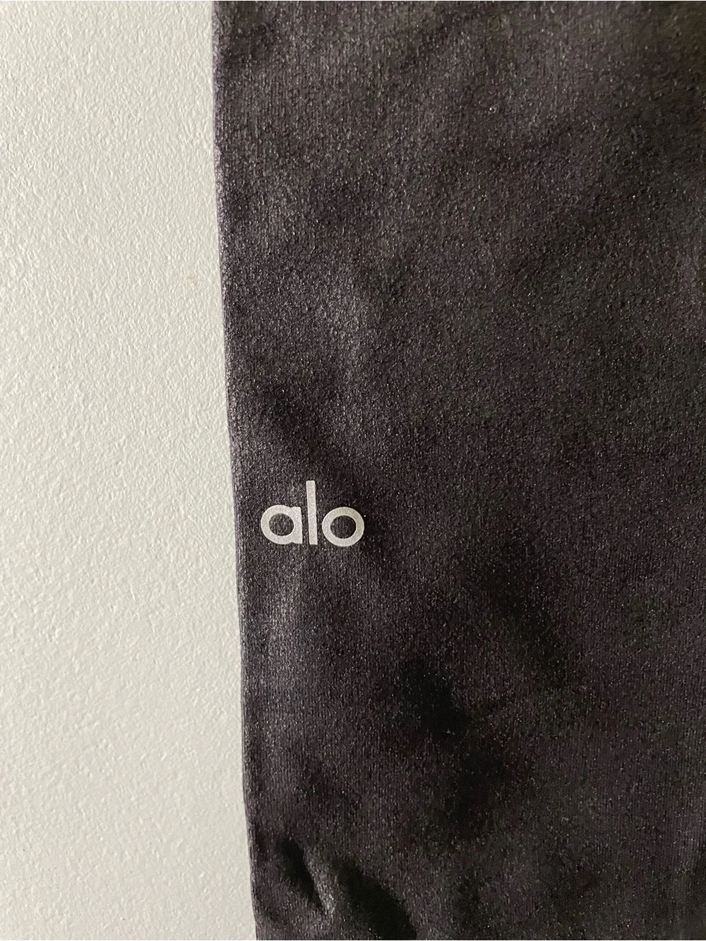 Alo Yoga High-Rise Shimmer Black Leggings